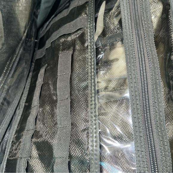 Atlantic Laptop Briefcase Overnight Carry On Black Case 16"x12"adjustable Strap - Picture 6 of 11